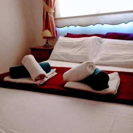 Arcadia Close * Πρωταράς