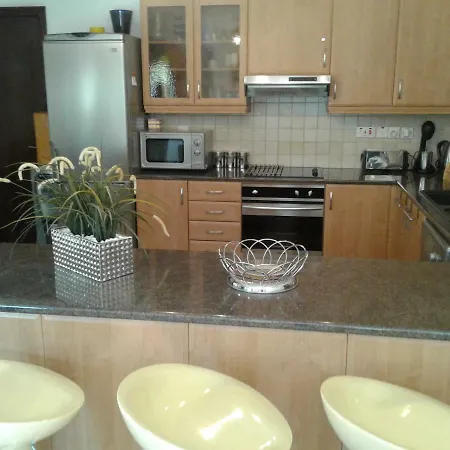 Apartment Arcadia Close