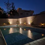 Arcadia Close شقة